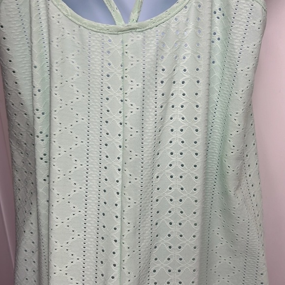 SHEIN lime green eyelet top. Non-adjustable Spaghetti straps Sz L - Picture 6 of 11